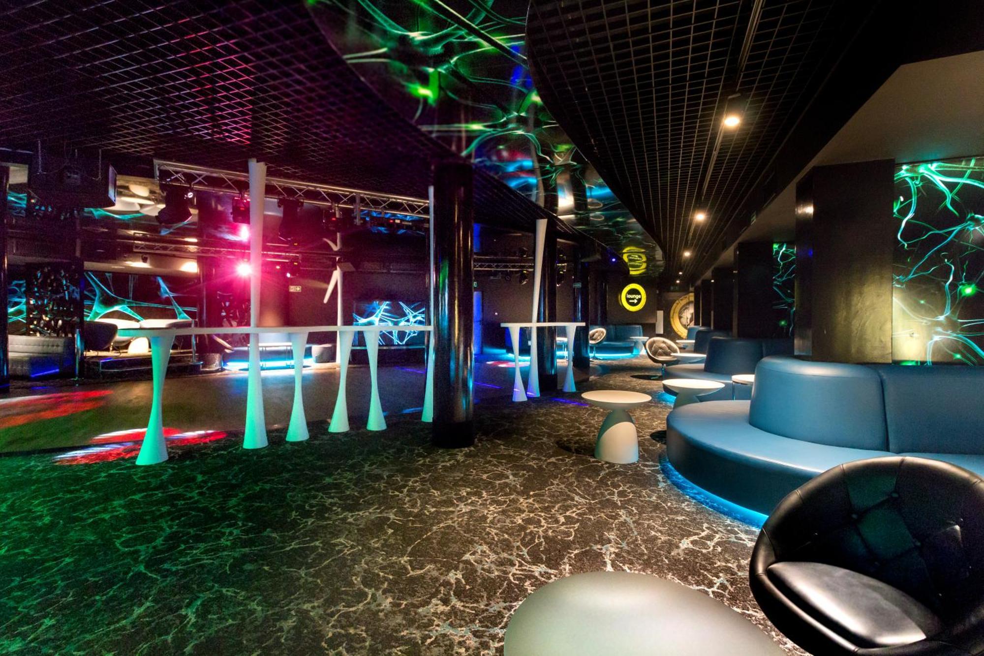 Hotel Aquarius Spa Kołobrzeg Exterior foto The interior of the nightclub